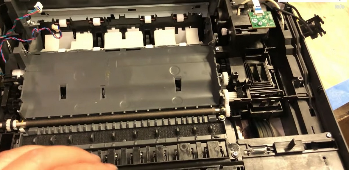 How to Manually Move Ink Cartridge