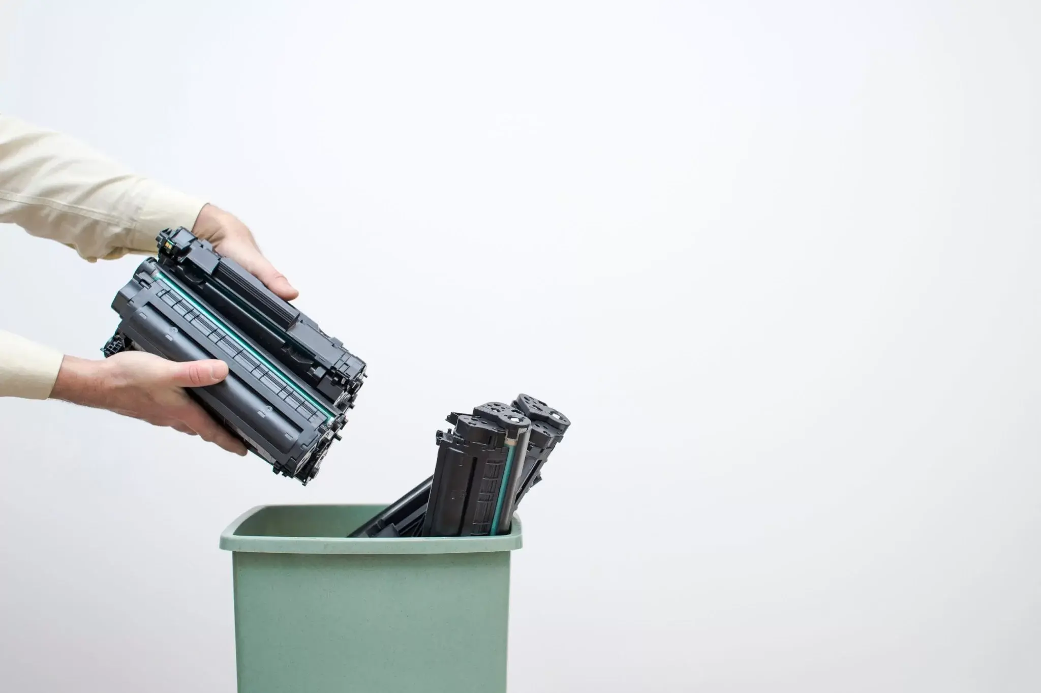 Damaged cartridge in photocopier